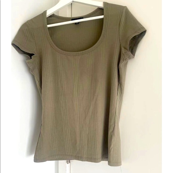 Brand new T - Size S - Picture 1 of 1